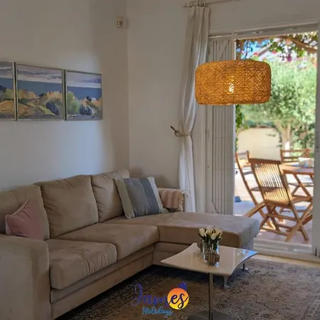 Feriehus Lovely Three Bed Three Bath Townhouse Pf4 Orihuela